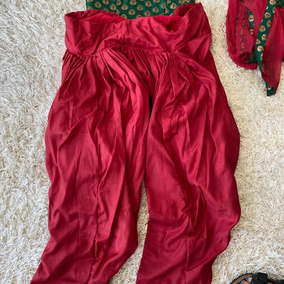 Green and red Patiala style salwar suit - Picture 5 of 6